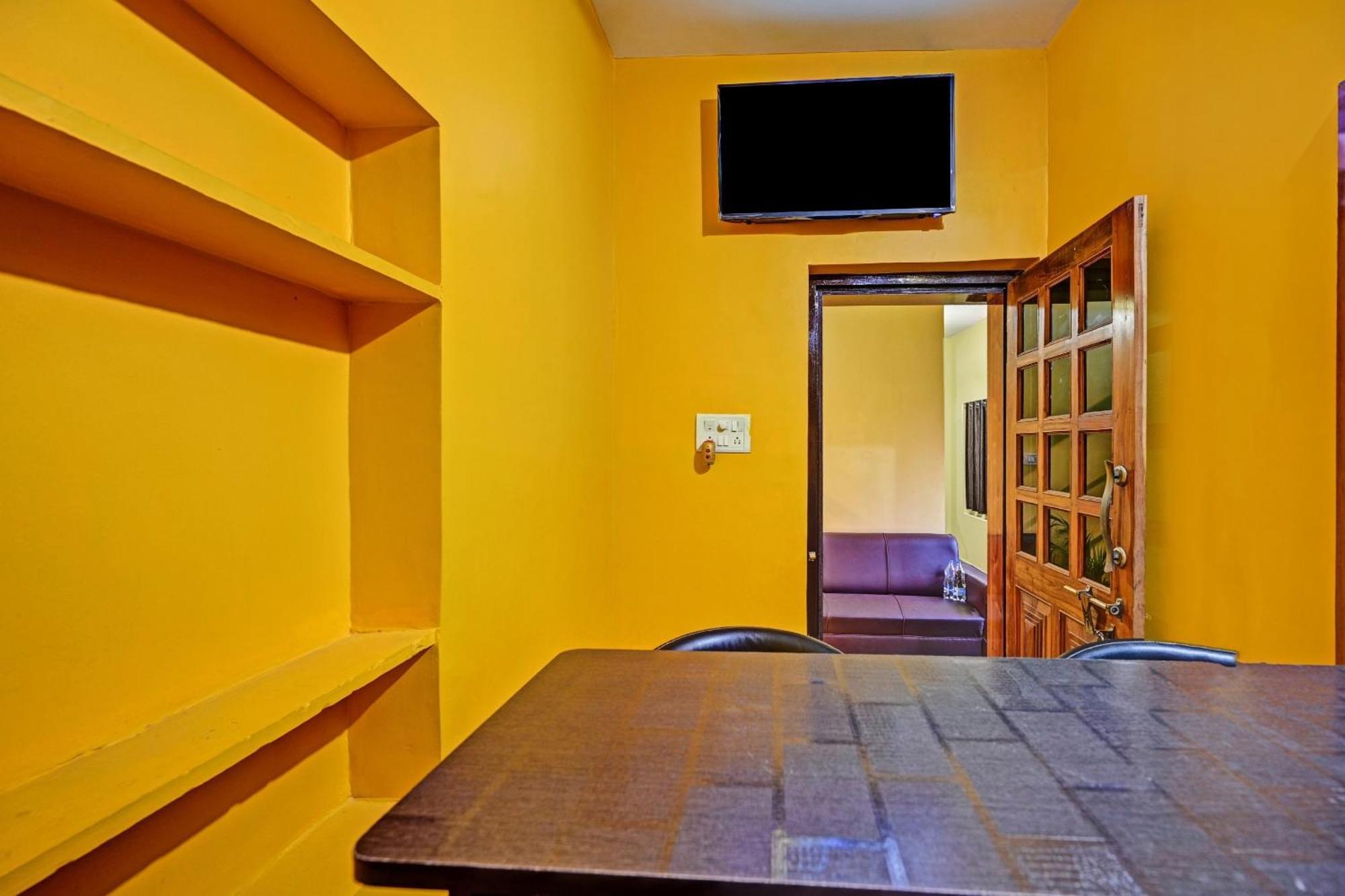 Hotel O Comfort Zone Khandagiri Екстер'єр фото